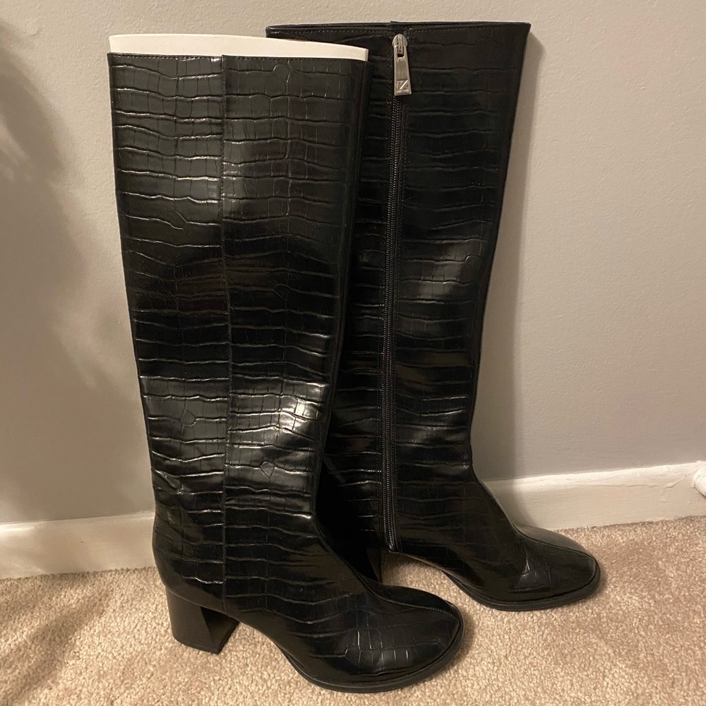 Brand New Zara Black Zippered Boots (38)